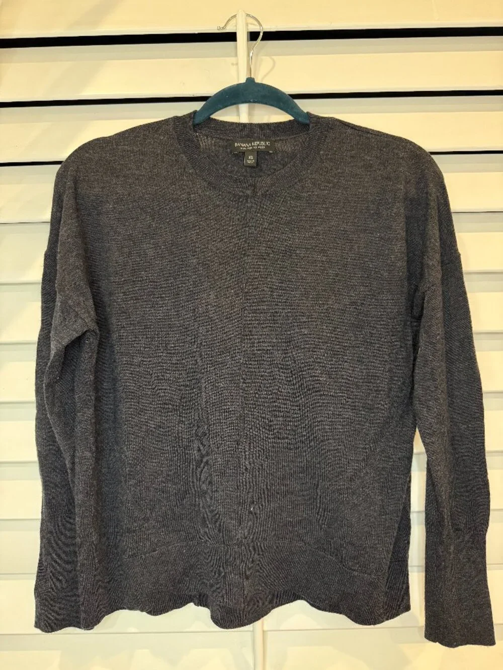 Banana Republic 100% Merino Wool Crewneck Sweater Gray XS